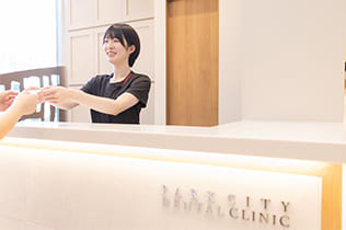 パークシティ歯科・武蔵小山の受付